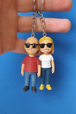 3D figurine keychain for couples, her and him as keychains, 7cm tall